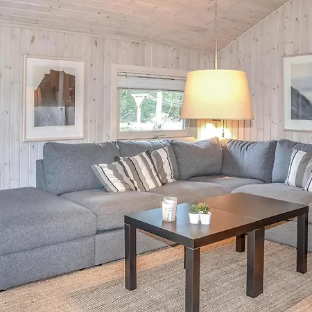 Awesome Home In Oksbol With Sauna 度假居 *
